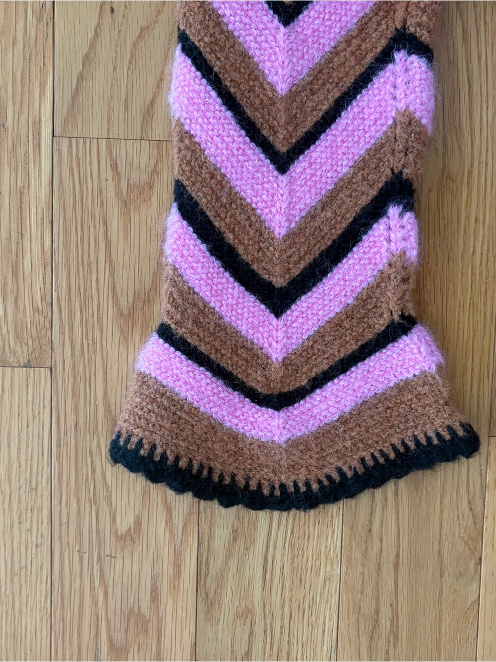 TACH Pink, Brown and Black Chevron Cropped Cardigan - Picture 3 of 3